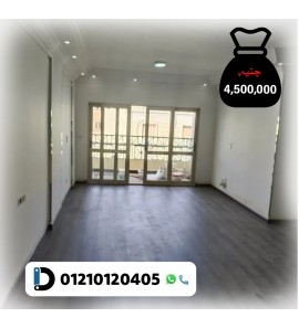 شقه للبيع في كمبوند الخمائل في المرحله الاولي